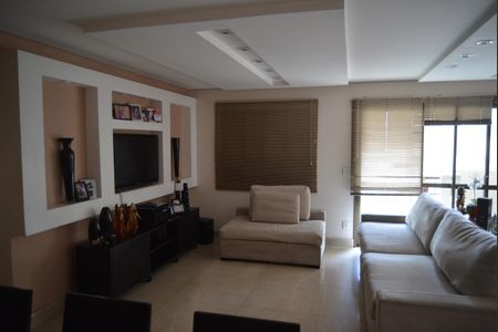 Apartamento à venda com 123m², 3 quartos e 2 vagasSala