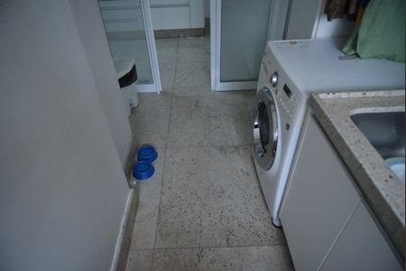 Apartamento à venda com 123m², 3 quartos e 2 vagasÁrea de Serviço