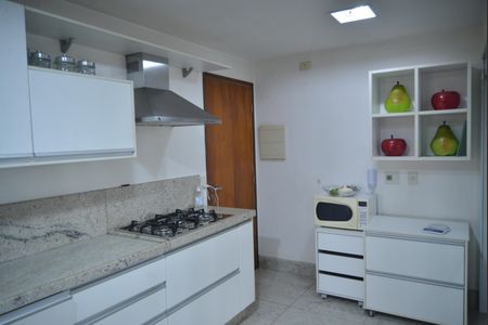 Apartamento à venda com 123m², 3 quartos e 2 vagasCozinha