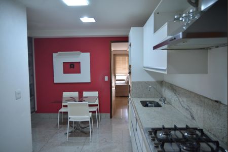 Apartamento à venda com 123m², 3 quartos e 2 vagasCozinha