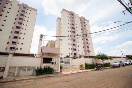 Apartamento para alugar com 62m², 2 quartos e 1 vagaFachada