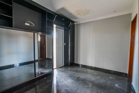 Casa à venda com 180m², 3 quartos e 1 vagaQuarto Suíte