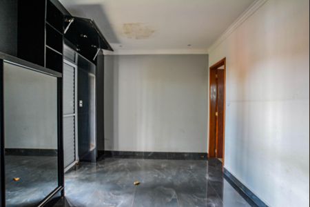 Casa à venda com 180m², 3 quartos e 1 vagaQuarto Suíte