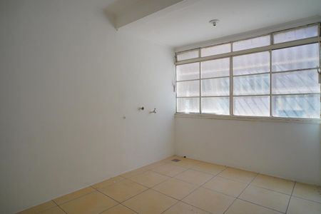 Apartamento para alugar com 77m², 3 quartos e sem vagaCozinha 