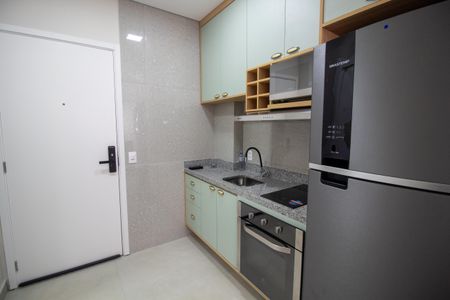 Cozinha de apartamento para alugar com 1 quarto, 33m² em Butantã, São Paulo