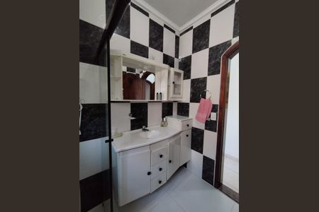 Casa à venda com 324m², 3 quartos e 6 vagasBanheiro - torneira