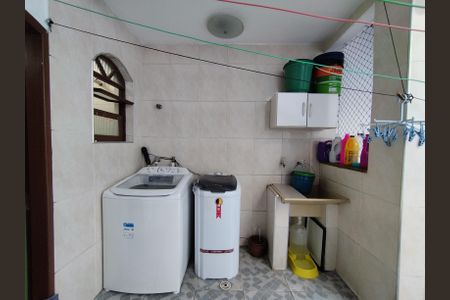 Casa à venda com 324m², 3 quartos e 6 vagasÁrea de Serviço