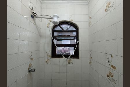 Casa à venda com 324m², 3 quartos e 6 vagasBanheiro - torneira