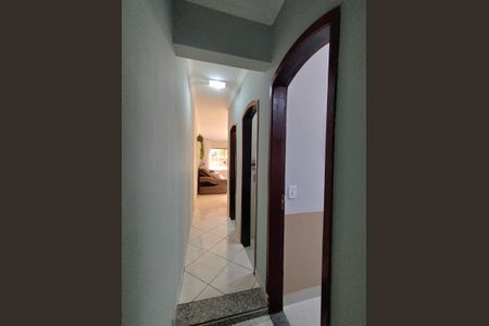 Casa à venda com 324m², 3 quartos e 6 vagasCorredor 