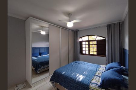 Casa à venda com 324m², 3 quartos e 6 vagasSuíte 3