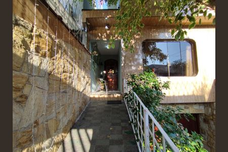 Casa à venda com 324m², 3 quartos e 6 vagasEntrada 