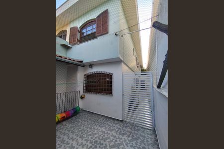 Casa à venda com 324m², 3 quartos e 6 vagasQuintal 