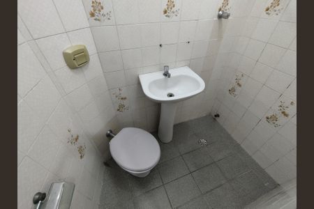 Casa à venda com 324m², 3 quartos e 6 vagasBanheiro - torneira