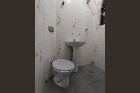 Casa à venda com 324m², 3 quartos e 6 vagasBanheiro - torneira