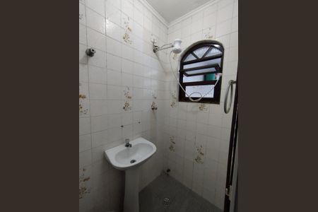 Casa à venda com 324m², 3 quartos e 6 vagasBanheiro - torneira