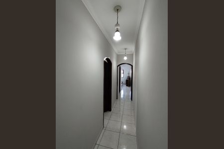 Casa à venda com 324m², 3 quartos e 6 vagasCorredor 