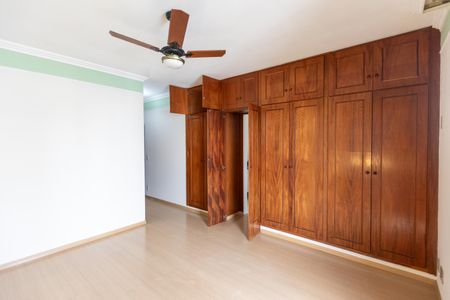 Apartamento para alugar com 174m², 3 quartos e 2 vagas Apartamento para alugar com 174m², 3 quartos e 2 vagasSuíte Master