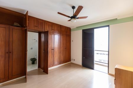 Apartamento para alugar com 174m², 3 quartos e 2 vagas Apartamento para alugar com 174m², 3 quartos e 2 vagasSuíte Master