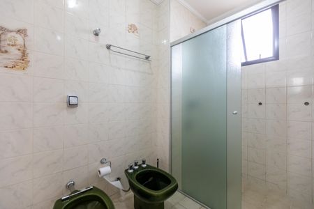 Apartamento para alugar com 174m², 3 quartos e 2 vagas Apartamento para alugar com 174m², 3 quartos e 2 vagasBanheiro da Suíte