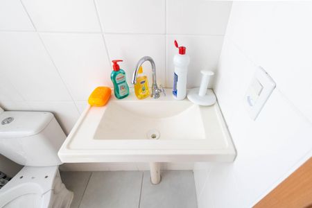 Apartamento para alugar com 45m², 2 quartos e 1 vaga Apartamento para alugar com 45m², 2 quartos e 1 vagaBanheiro