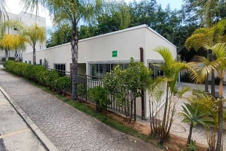 Apartamento para alugar com 45m², 2 quartos e 1 vaga Apartamento para alugar com 45m², 2 quartos e 1 vagaÁrea comum - Salão de festas