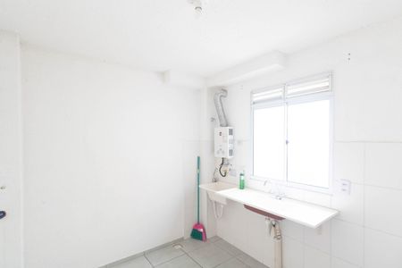 Apartamento para alugar com 45m², 2 quartos e 1 vaga Apartamento para alugar com 45m², 2 quartos e 1 vagaCozinha e Área de Serviço