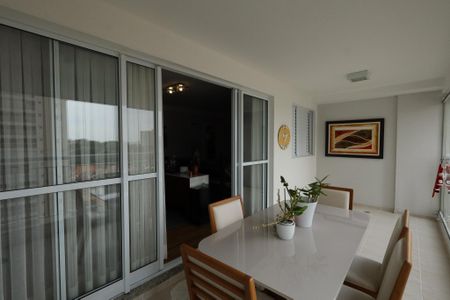 Apartamento à venda com 124m², 3 quartos e 2 vagasVaranda Gourmet