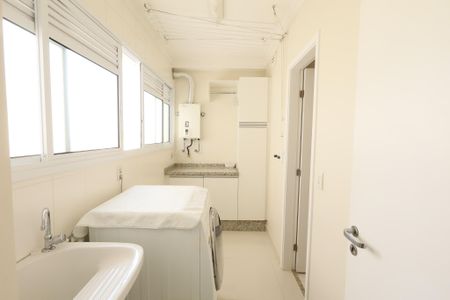 Apartamento à venda com 124m², 3 quartos e 2 vagasÁrea de Serviço