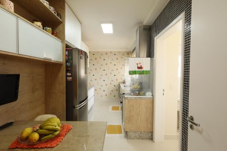 Apartamento à venda com 124m², 3 quartos e 2 vagasCozinha