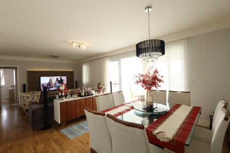 Apartamento à venda com 124m², 3 quartos e 2 vagasSala de Jantar
