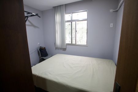 Quarto de apartamento à venda com 1 quarto, 35m² em Pechincha, Rio de Janeiro