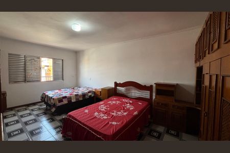 Casa para alugar com 200m², 5 quartos e 4 vagas Casa para alugar com 200m², 5 quartos e 4 vagasQuarto 1