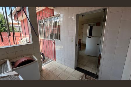 Casa para alugar com 200m², 5 quartos e 4 vagas Casa para alugar com 200m², 5 quartos e 4 vagasArea de Serviço