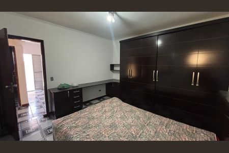 Casa para alugar com 200m², 5 quartos e 4 vagas Casa para alugar com 200m², 5 quartos e 4 vagasSuite 1