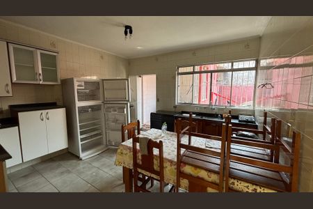 Casa para alugar com 200m², 5 quartos e 4 vagas Casa para alugar com 200m², 5 quartos e 4 vagasCozinha