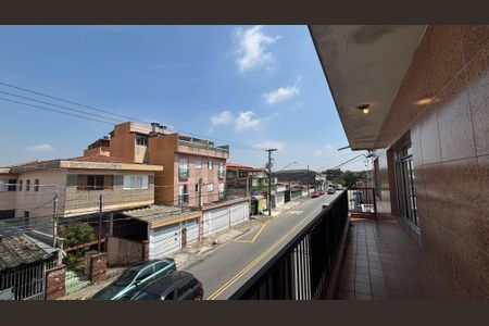 Casa para alugar com 200m², 5 quartos e 4 vagas Casa para alugar com 200m², 5 quartos e 4 vagasQuarto 2 Varanda