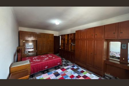 Casa para alugar com 200m², 5 quartos e 4 vagas Casa para alugar com 200m², 5 quartos e 4 vagasQuarto 1