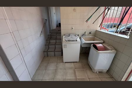 Casa para alugar com 200m², 5 quartos e 4 vagas Casa para alugar com 200m², 5 quartos e 4 vagasArea de Serviço