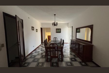 Casa para alugar com 200m², 5 quartos e 4 vagas Casa para alugar com 200m², 5 quartos e 4 vagasSala - Sala de Jantar