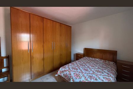Casa para alugar com 200m², 5 quartos e 4 vagas Casa para alugar com 200m², 5 quartos e 4 vagasSuite 2