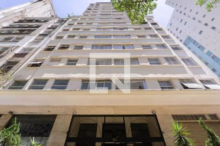 Apartamento à venda com 121m², 2 quartos e sem vagaFachada