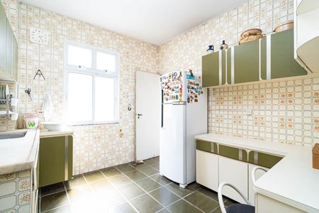 Apartamento à venda com 121m², 2 quartos e sem vagaCozinha