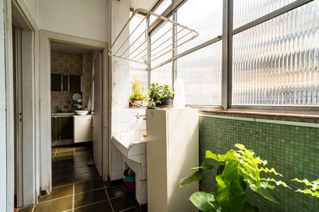 Apartamento à venda com 121m², 2 quartos e sem vagaÁrea de Serviço