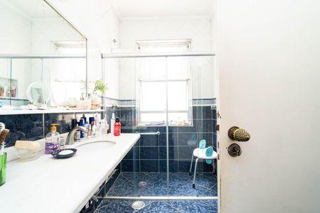 Apartamento à venda com 121m², 2 quartos e sem vagaBanheiro