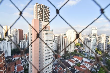Apartamento à venda com 230m², 3 quartos e 3 vagasVaranda da suíte