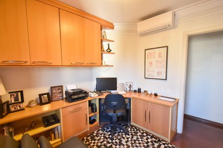 Apartamento à venda com 230m², 3 quartos e 3 vagasQuarto 1