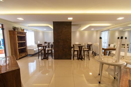 Apartamento à venda com 230m², 3 quartos e 3 vagasÁrea comum - Salão de festas