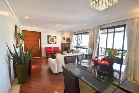 Apartamento à venda com 230m², 3 quartos e 3 vagasSala