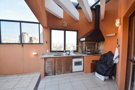 Apartamento à venda com 230m², 3 quartos e 3 vagasChurrasqueira cobertura