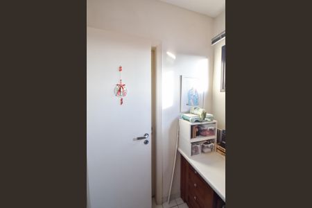 Apartamento à venda com 230m², 3 quartos e 3 vagasEscritório